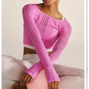 FREE PEOPLE PERFORATION NATION MESH LONG SLEEVE WORKOUT TOP ML PINK